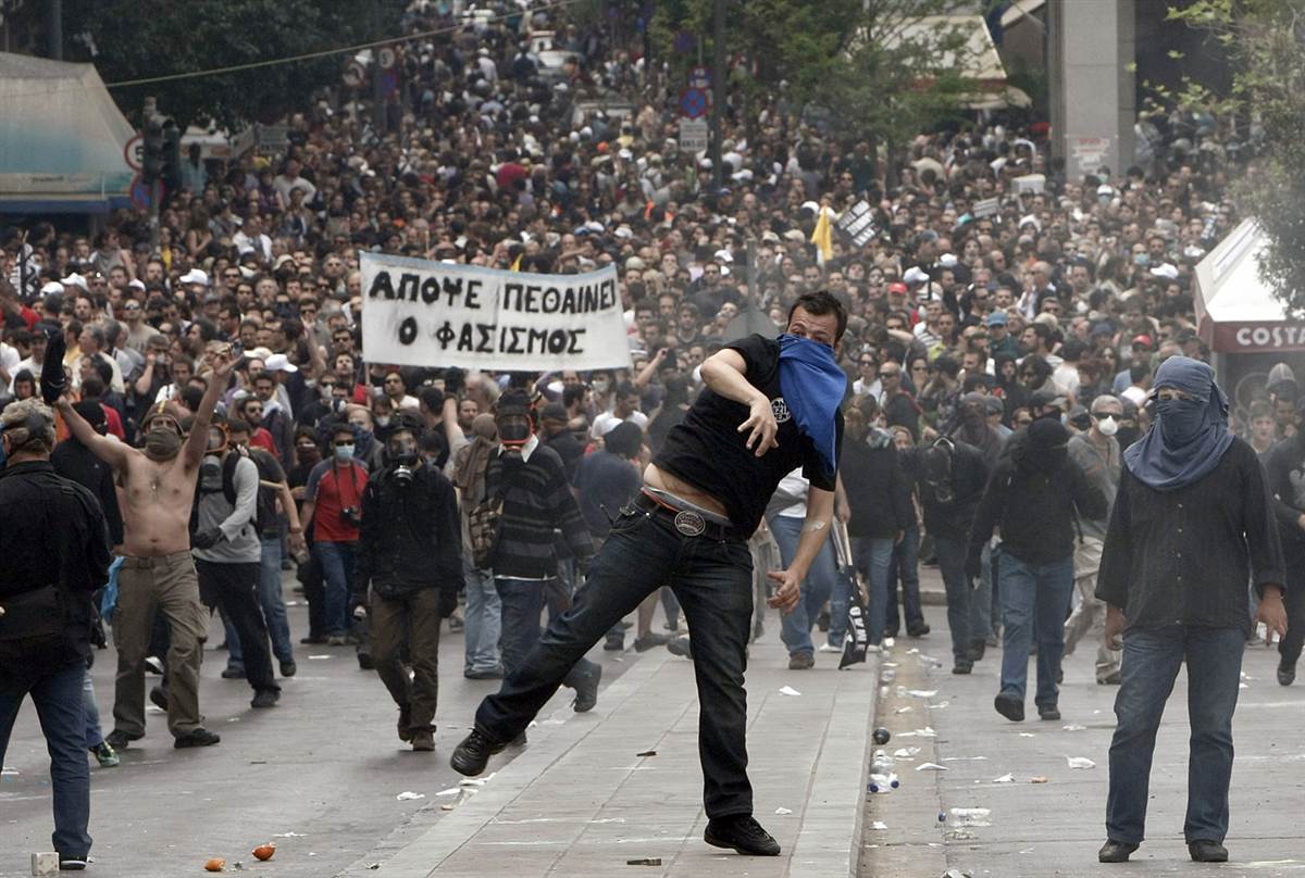 greek-protests-austerity-collapse