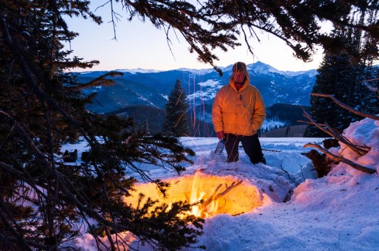 Winter-Snow-Campfire