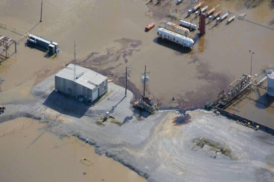 flooding_oilandgassitesTX