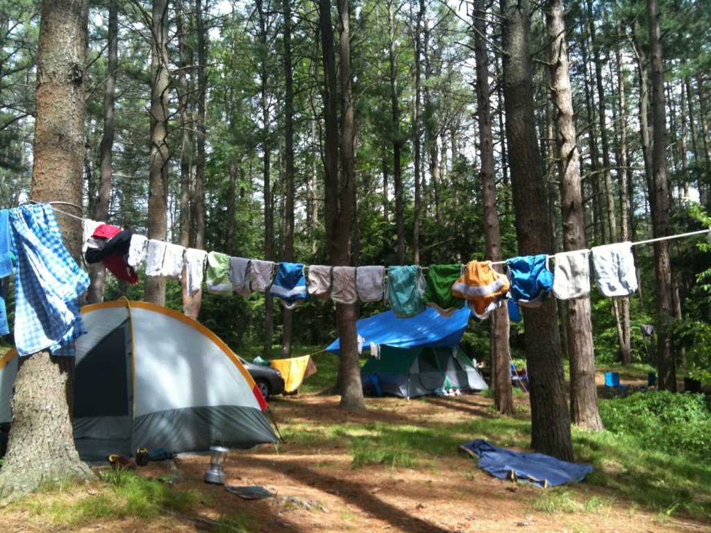 clothesline-woods-camping
