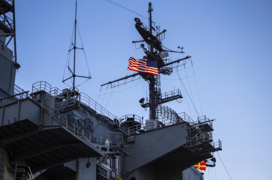 Navy-Battleship-American-Flag-Boat-Military